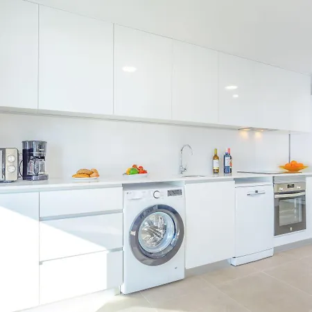 Sunrise 6 - Plusholidays Apartment *